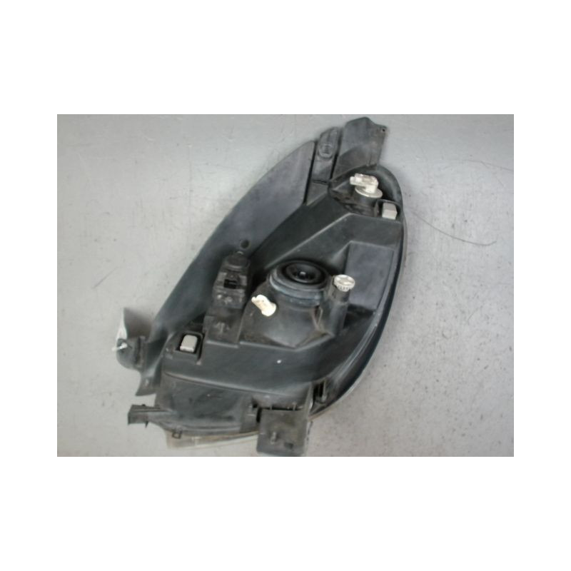 PHARE DROIT CITROEN XSARA PICASSO