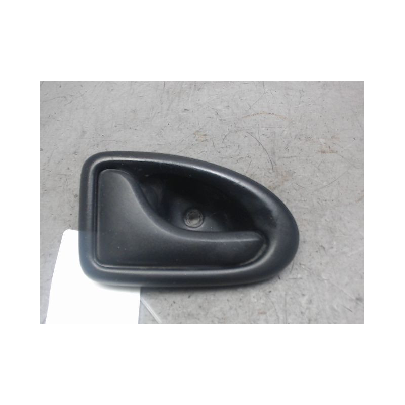 POIGNEE INTERIEURE PORTE AVANT GAUCHE NISSAN INTERSTAR MOYEN L2H2 2003-
