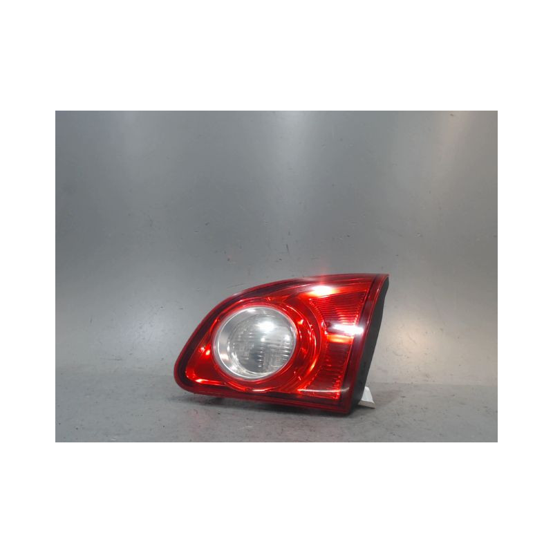 FEU ARRIERE INTERIEUR DROIT NISSAN QASHQAI