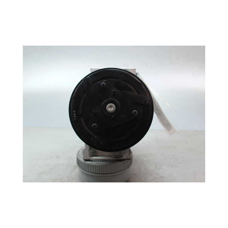 COMPRESSEUR AIR CONDITIONNE RENAULT CLIO