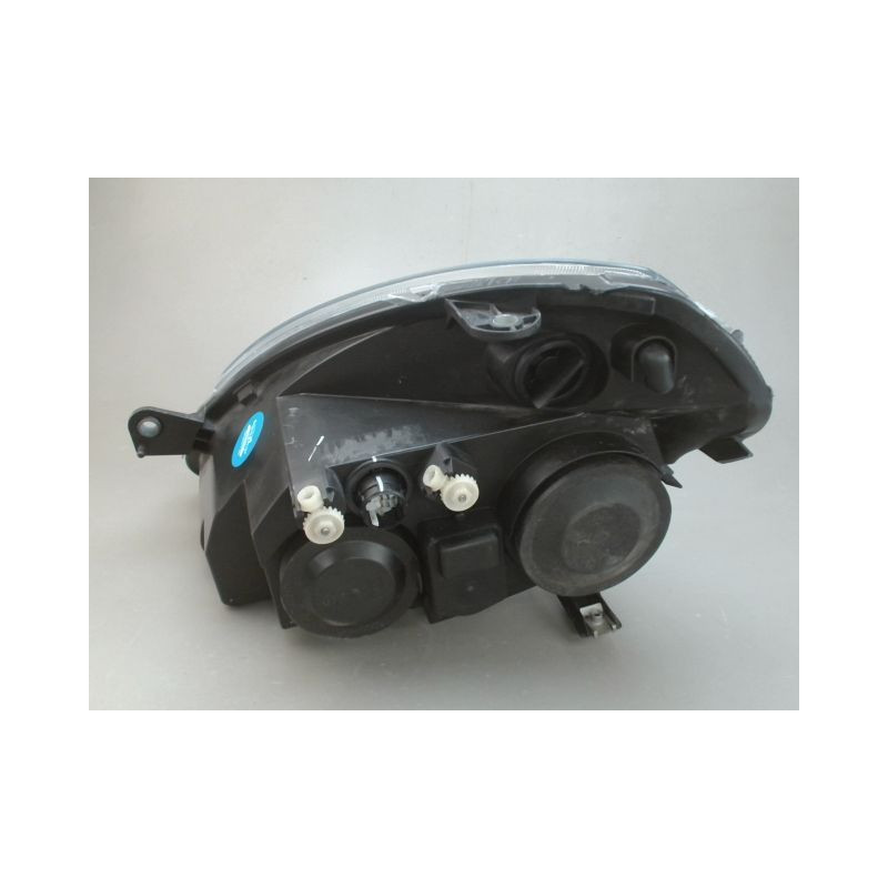 PHARE DROIT LANCIA Y