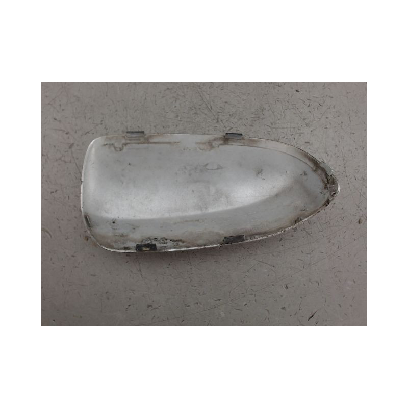 CARENAGE RETROVISEUR EXTERIEUR DROIT OPEL CORSA