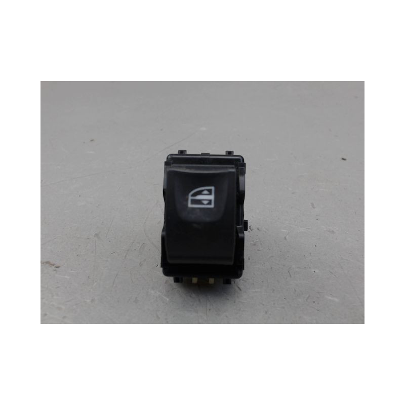 COMMANDE LEVE-GLACE PORTE AVD RENAULT CLIO