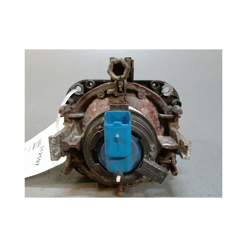 PHARE ANTIBROUILLARD AVANT DROIT CITROEN XSARA PICASSO