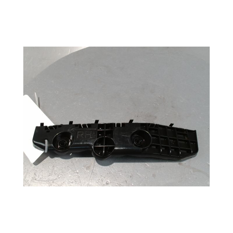 SUPPORT PARE-CHOC ARD NISSAN MICRA 2009-