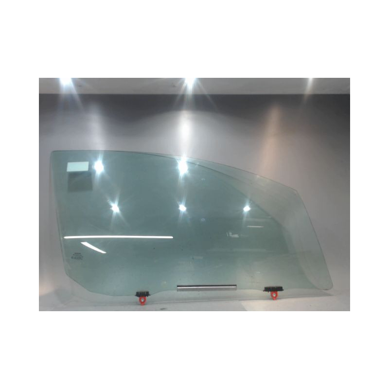 GLACE PORTE AVD TOYOTA YARIS