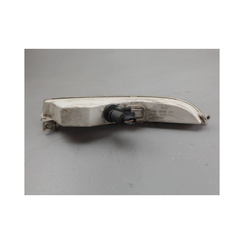 CLIGNOTANT DROIT VOLKSWAGEN PASSAT