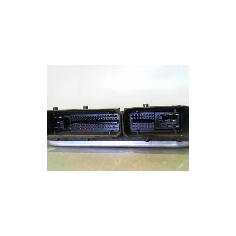 CALCULATEUR MOTEUR AUDI TT COUPE 98-2006