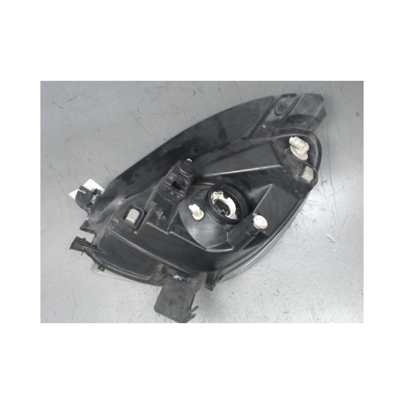 PHARE DROIT CITROEN XSARA PICASSO
