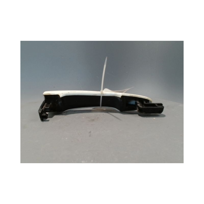 POIGNEE EXTERIEURE PORTE ARRIERE DROIT NISSAN QHASQAI 2007-