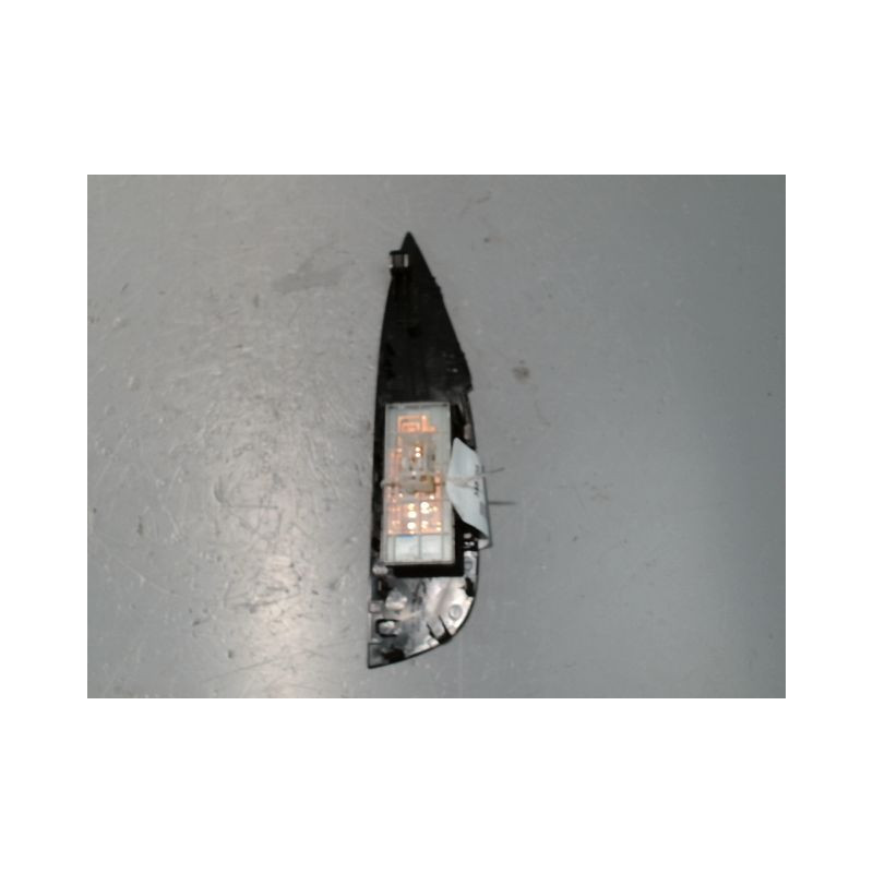 COMMANDE LEVE-GLACE PORTE AVD NISSAN QHASQAI 2007-