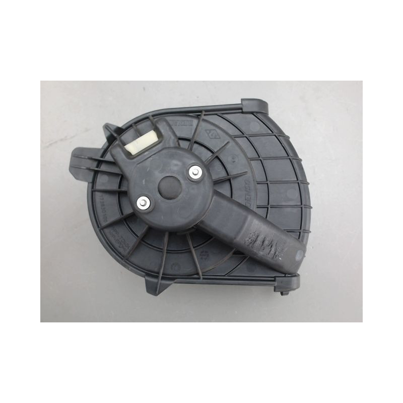 MOTEUR VENTILATEUR CHAUFFAGE RENAULT KANGOO