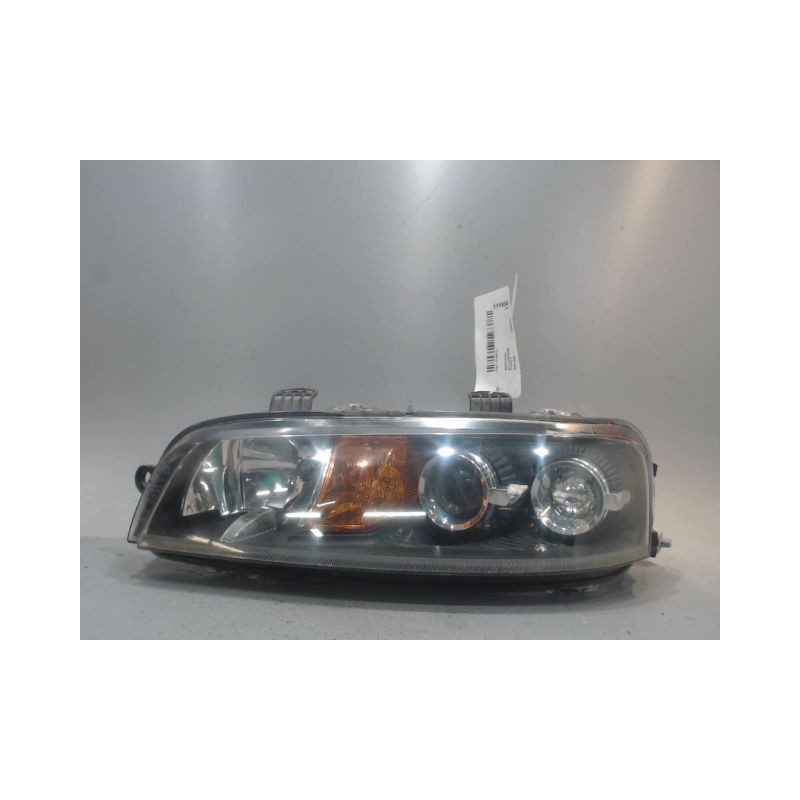 PHARE GAUCHE FIAT PUNTO