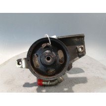 POMPE DIRECTION ASSISTEE NISSAN ALMERA TINO