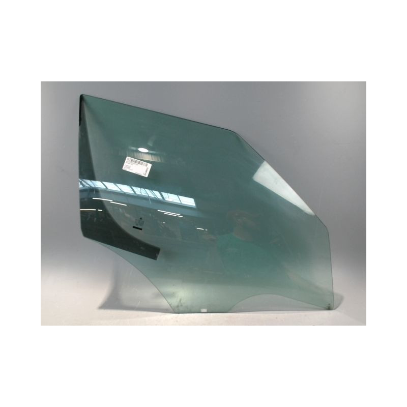 GLACE PORTE AVD SKODA ROOMSTER
