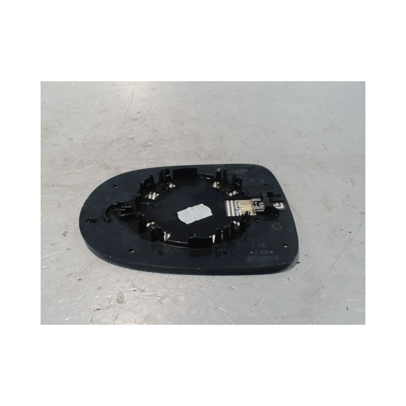 GLACE RETROVISEUR EXT D RENAULT CLIO III 2010-
