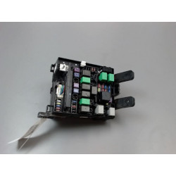PLATINE FUSIBLE AV