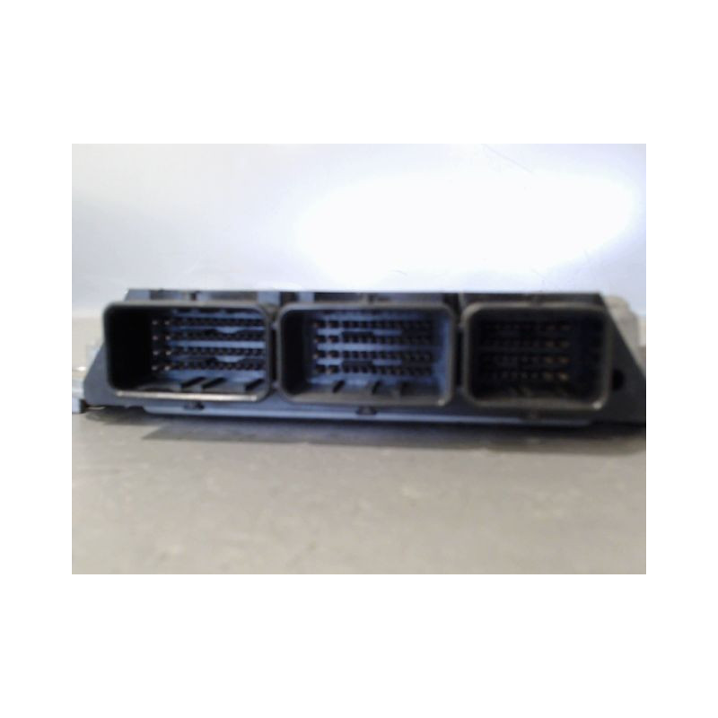 CALCULATEUR MOTEUR RENAULT TRAFIC II L2H2 1200KG 2006-