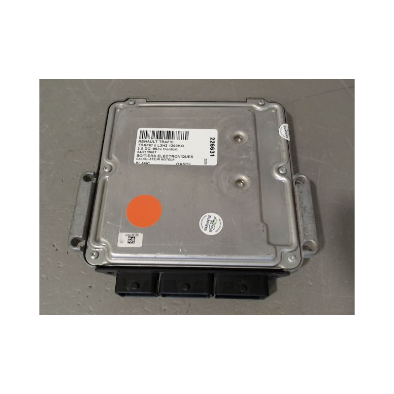 CALCULATEUR MOTEUR RENAULT TRAFIC II L2H2 1200KG 2006-