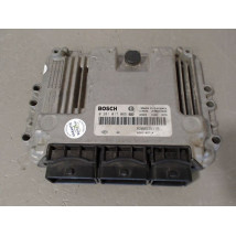 CALCULATEUR MOTEUR OPEL VIVARO C1 PH2 F2700 06-15