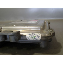 CALCULATEUR MOTEUR OPEL VIVARO C1 PH2 F2700 06-15
