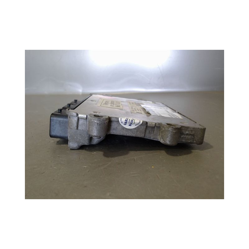 CALCULATEUR MOTEUR PEUGEOT 206