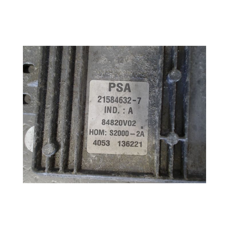 CALCULATEUR MOTEUR PEUGEOT 206
