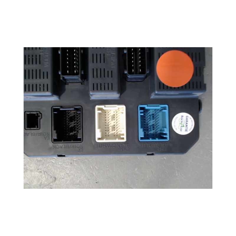BOITIER GESTION HABITACLE PEUGEOT 1007
