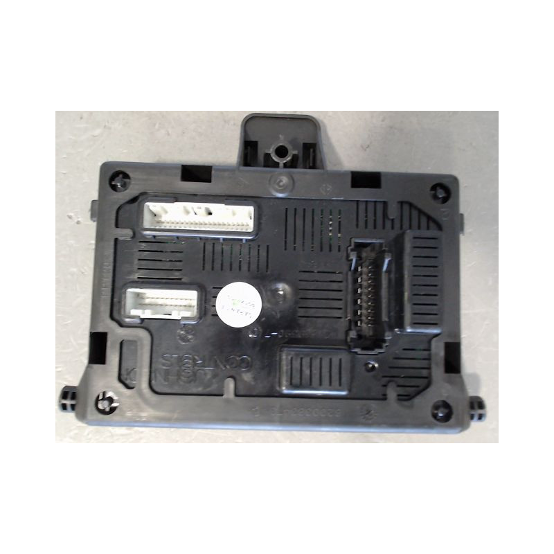 BOITIER GESTION HABITACLE RENAULT CLIO
