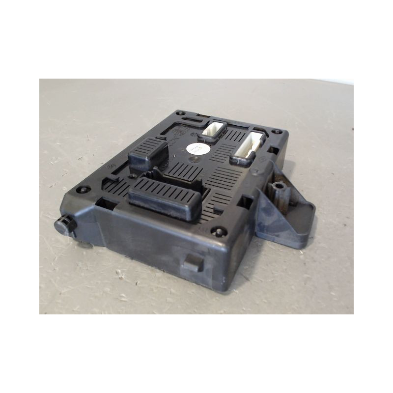 BOITIER GESTION HABITACLE RENAULT CLIO