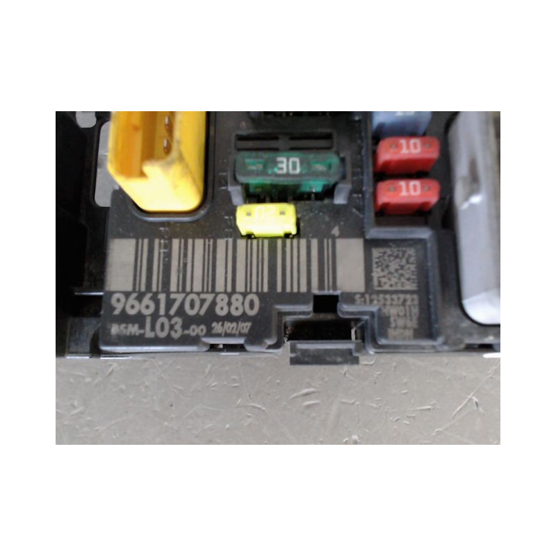 BOITE A FUSIBLES CITROEN C3