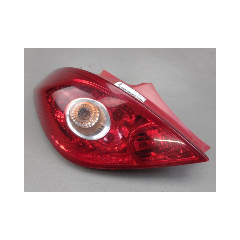 FEU ARRIERE GAUCHE  OPEL CORSA
