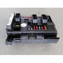BOITE A FUSIBLES PEUGEOT 206