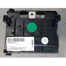 BOITE A FUSIBLES PEUGEOT 307