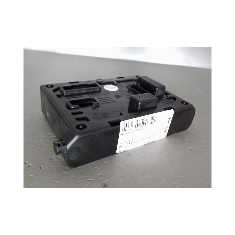 BOITIER GESTION HABITACLE RENAULT MODUS