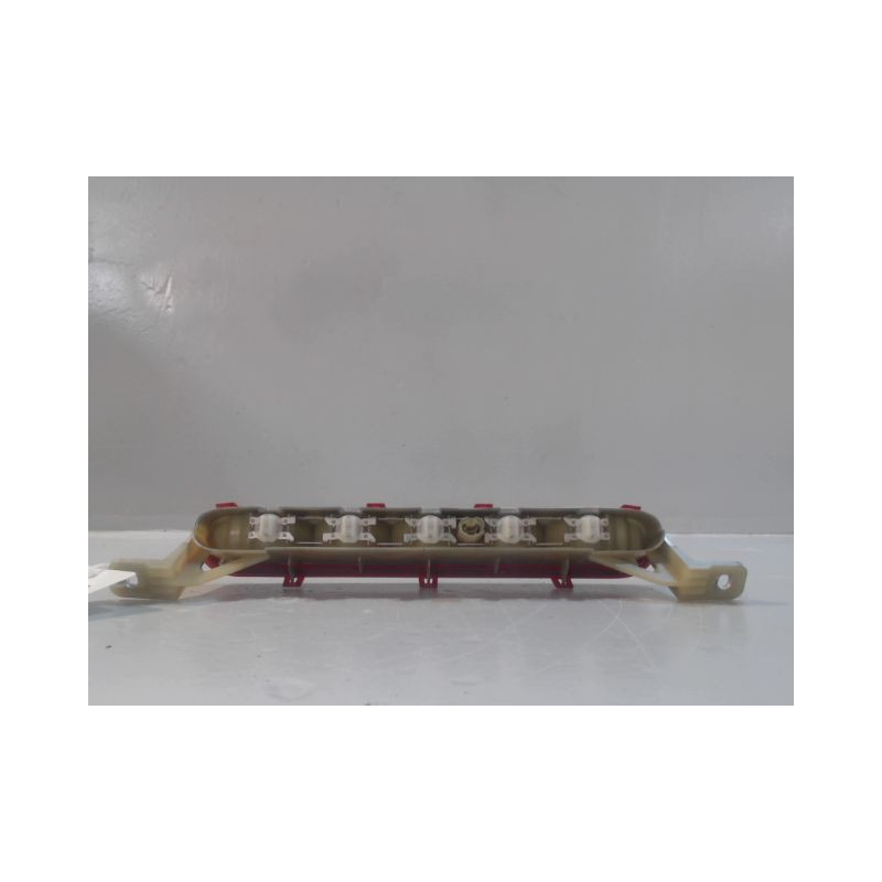 FEUX STOP SUPPLEMENTAIRE TOYOTA COROLLA VERSO 2004-2007