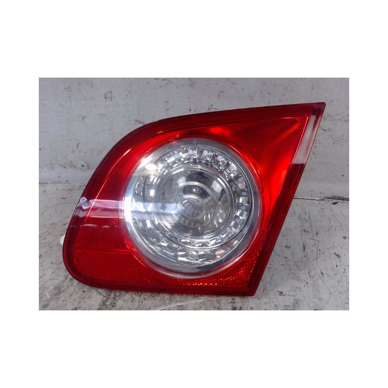 FEU ARRIERE INTERIEUR DROIT VOLKSWAGEN PASSAT 2005-