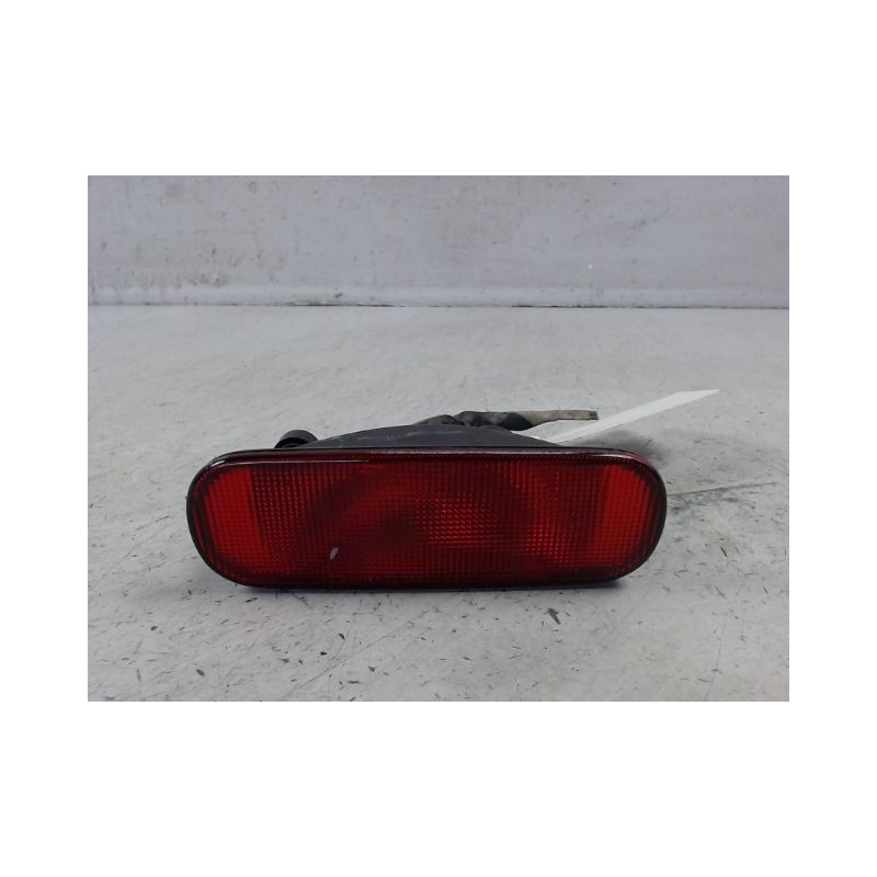 FEU BROUILLARD CENTRAL ARRIERE SUZUKI SWIFT