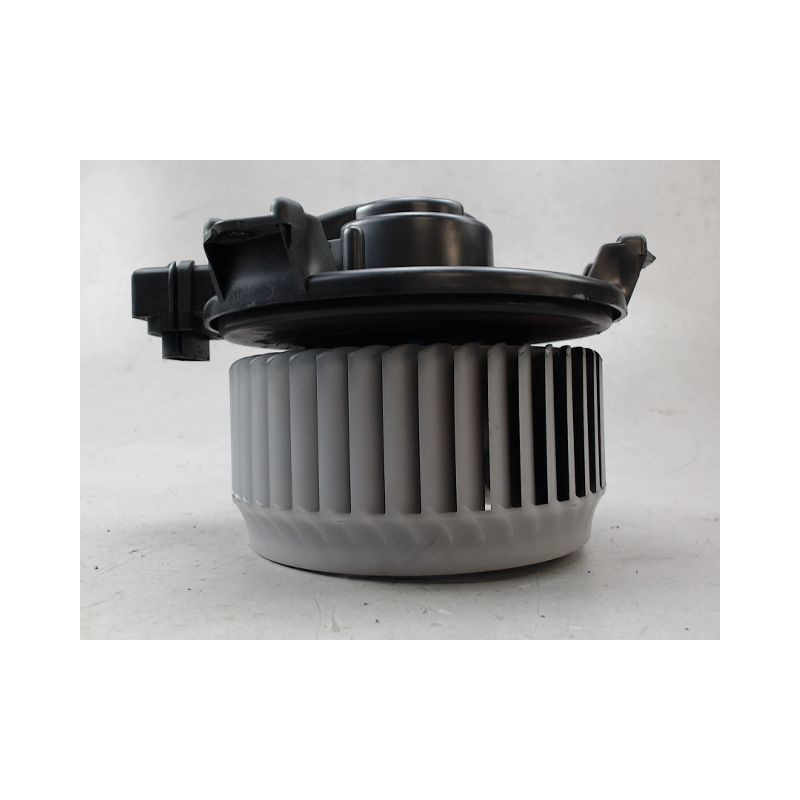 MOTEUR VENTILATEUR CHAUFFAGE TOYOTA VERSO-S