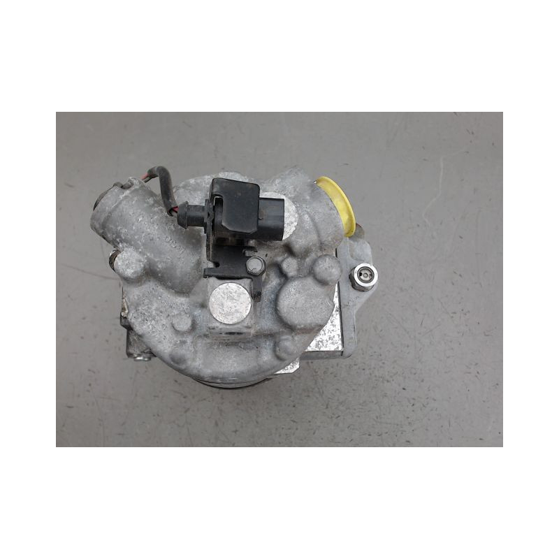 COMPRESSEUR AIR CONDITIONNE VOLKSWAGEN POLO
