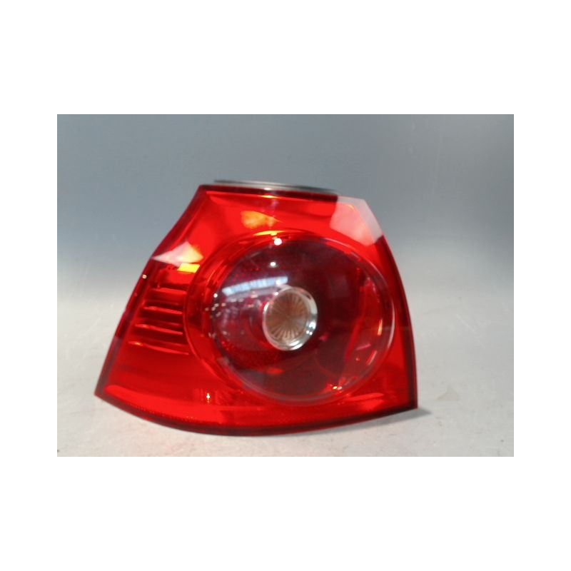 FEU ARRIERE GAUCHE  VOLKSWAGEN GOLF V 2003-2009