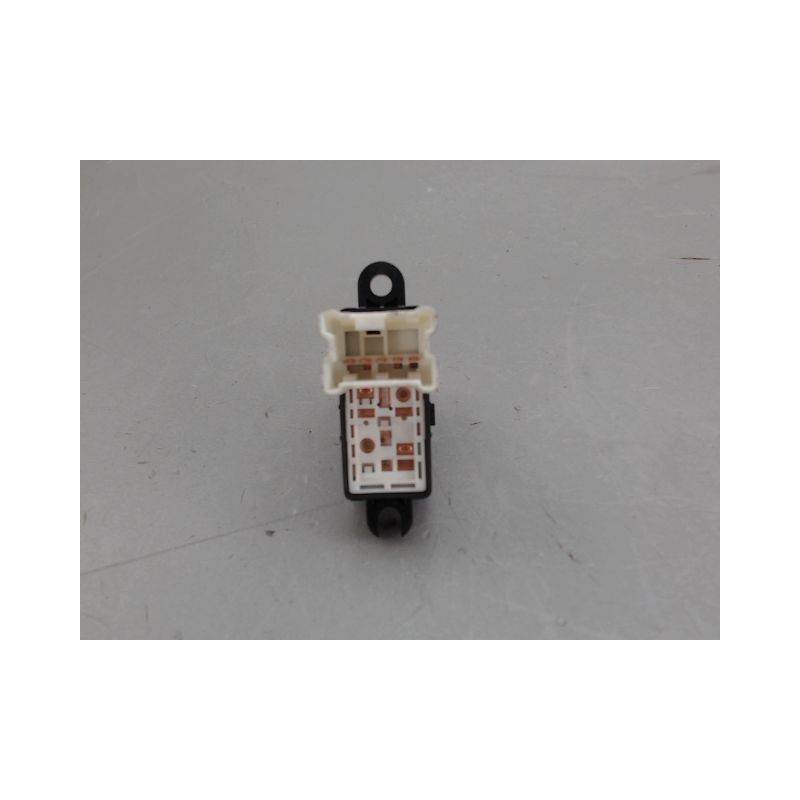 COMMANDE LEVE-GLACE PORTE AVD NISSAN MICRA