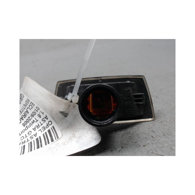 REPETITEUR AILE GAUCHE OPEL ASTRA GTC 3P
