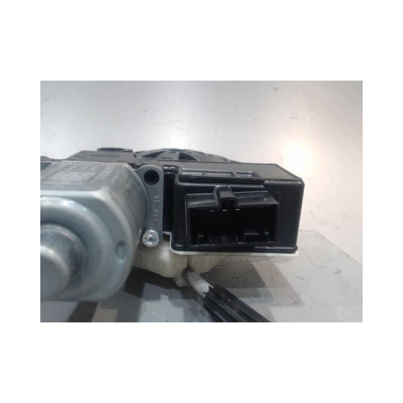 MECANISME+MOTEUR LEVE-GLACE ARRIERE GAUCHE VOLKSWAGEN POLO