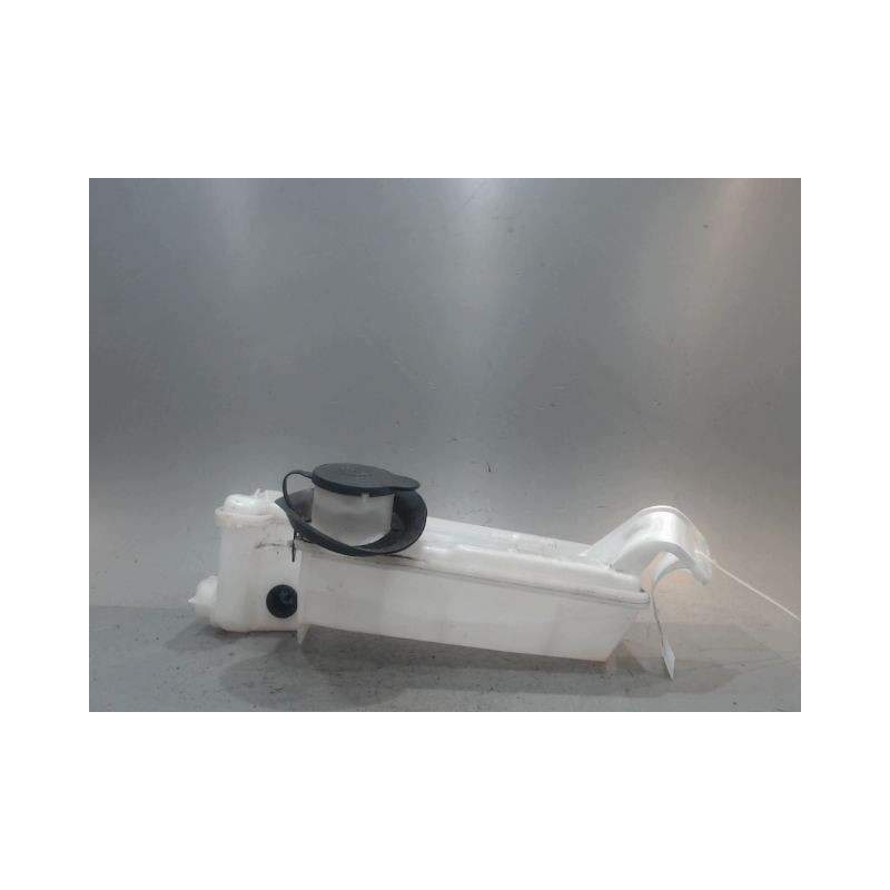 RESERVOIR LAVE-GLACE AVANT DACIA SANDERO