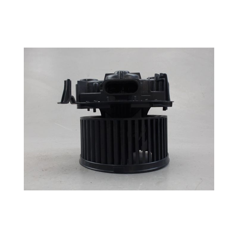 MOTEUR VENTILATEUR CHAUFFAGE NISSAN MICRA