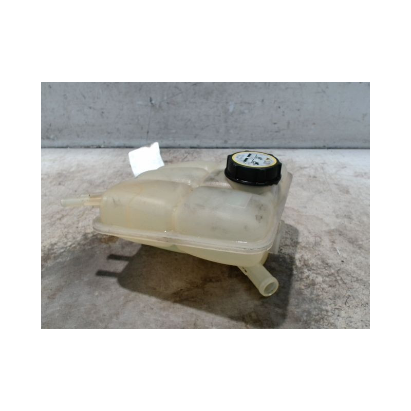 VASE EXPANSION VOLVO C30