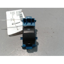 COMMANDE LEVE-GLACE PORTE AVD TOYOTA VERSO 2010-
