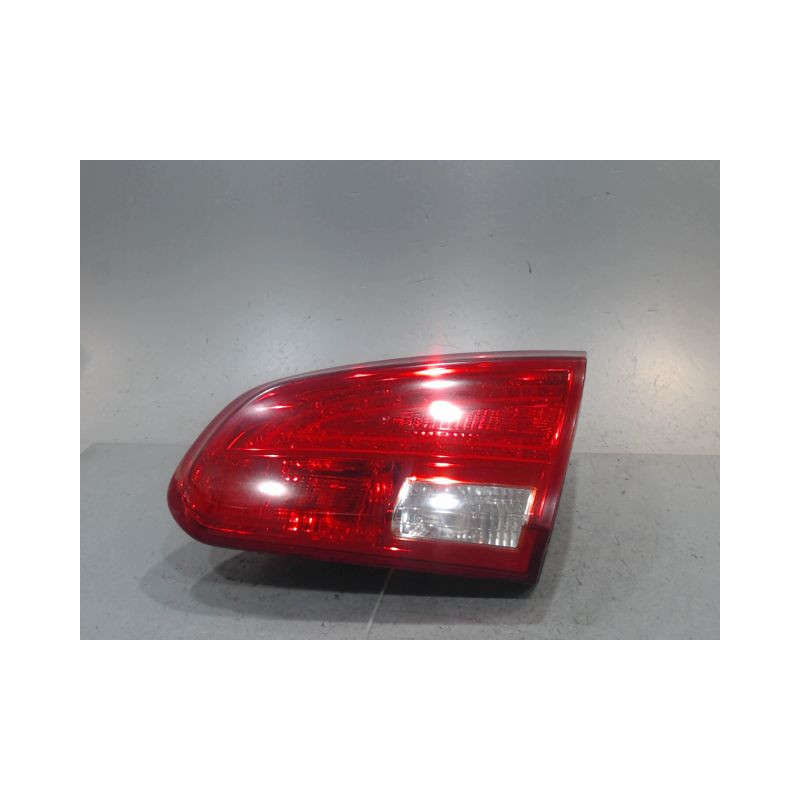 FEU ARRIERE INTERIEUR DROIT KIA CEE-D