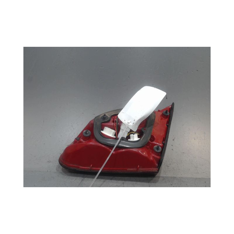 FEU ARRIERE INTERIEUR GAUCHE KIA CEE-D